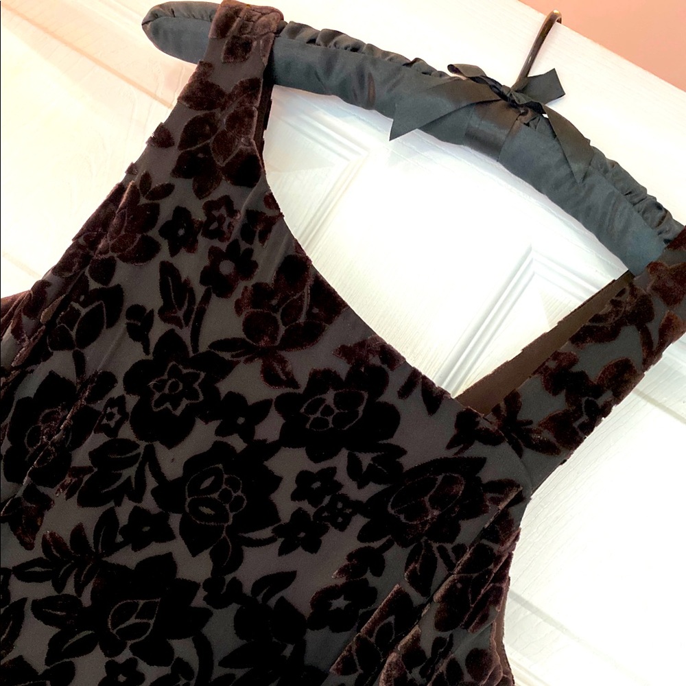 Dana Buchman cut velvet evening gown